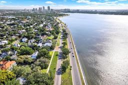 Picture of 1301 S Howard Avenue Unit B24, Tampa, FL 33606