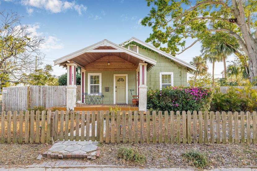 Picture of 3000 2Nd Avenue N, St Petersburg FL 33713