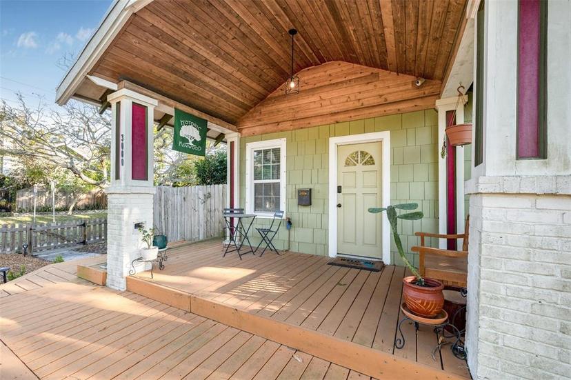 Picture of 3000 2Nd Avenue N, St Petersburg FL 33713