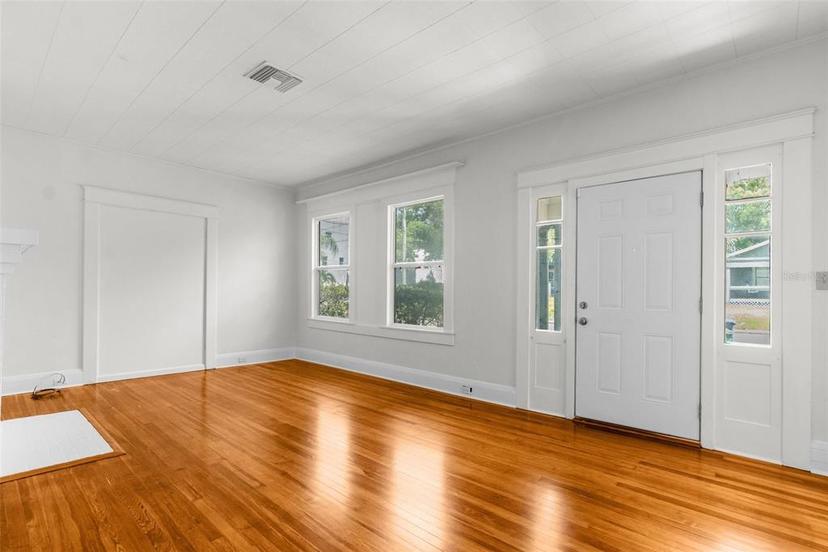Picture of 109 W Adalee Street, Tampa FL 33603