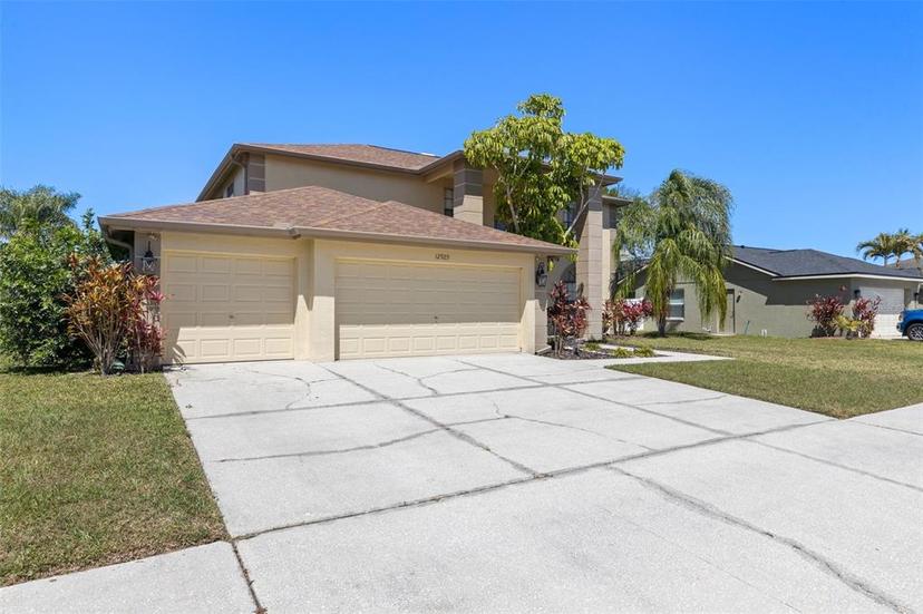 Picture of 12929 Prestwick Drive, Riverview FL 33579