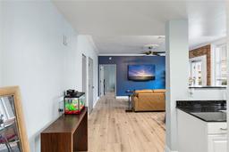 Picture of 215 Central Avenue Unit 4H, St Petersburg, FL 33701