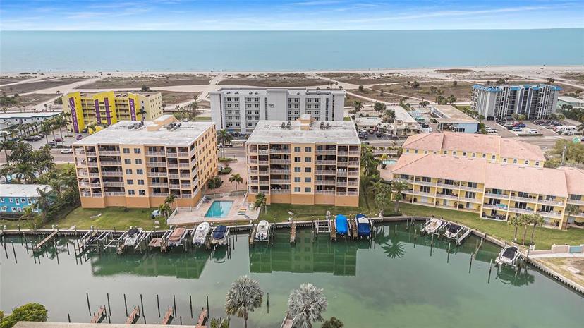 Picture of 11525 Gulf Boulevard Unit 401, Treasure Island FL 33706