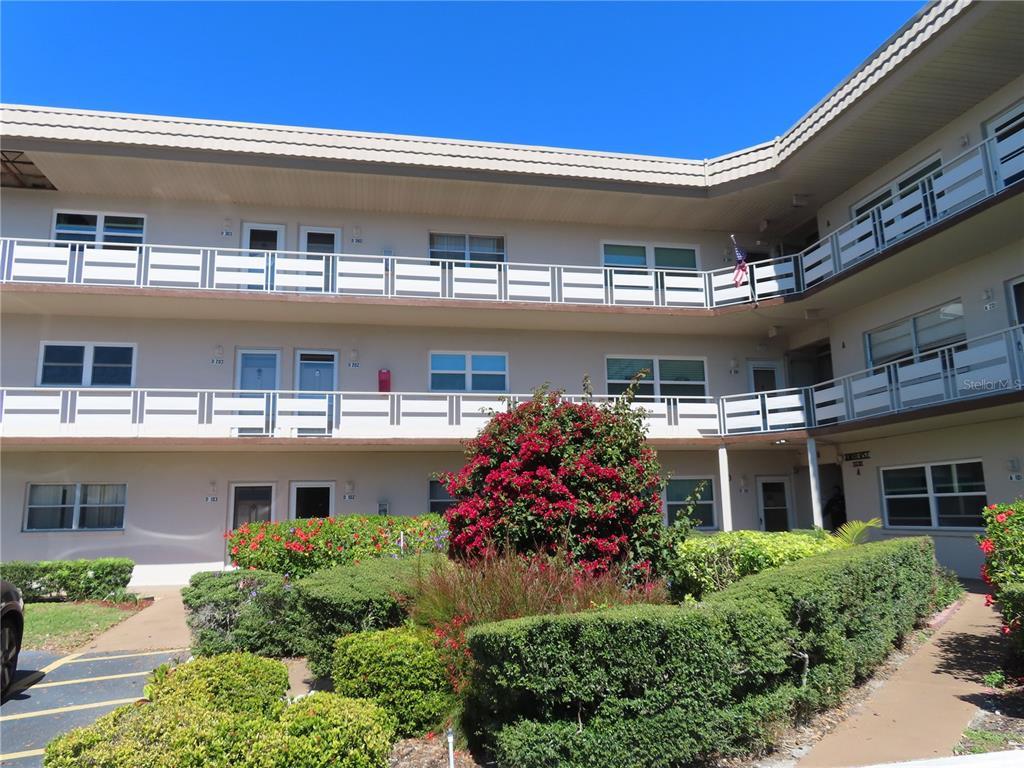 Picture of 5530 80Th Street N Unit B201, St Petersburg, FL 33709