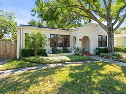 Picture of 208 S Bungalow Park Avenue, Tampa, FL 33609