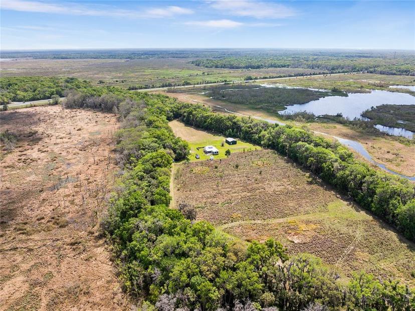 Picture of 22706 SE Us Highway 301, Hawthorne FL 32640