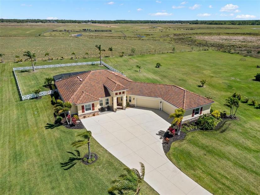 Picture of 3487 Recurve Circle, Sarasota FL 34240
