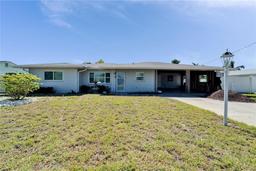 Picture of 810 Blue Heron Boulevard, Ruskin, FL 33570