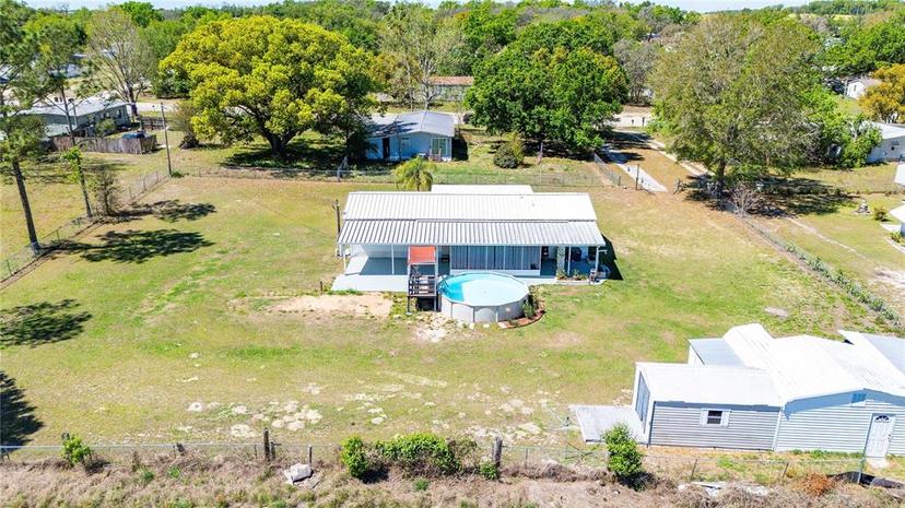 Picture of 9536 Starline Drive, Dade City FL 33525