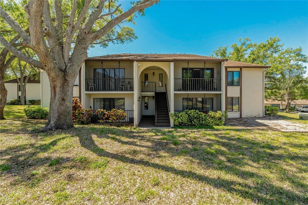 Picture of 1737 Pine Ridge Way W Unit B-1, Palm Harbor, FL 34684
