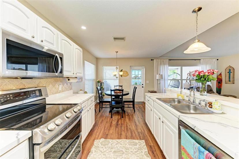Picture of 4108 Kingsfield Drive, Parrish FL 34219