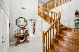 Picture of 9848 Pine Leaf Lane, Dade City, FL 33525