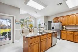 Picture of 9848 Pine Leaf Lane, Dade City, FL 33525