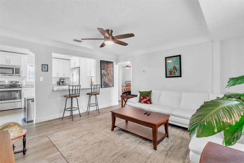 Picture of 2460 16Th Avenue N, St Petersburg FL 33713