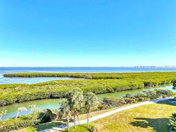 Picture of 1930 Harbourside Drive Unit 142, Longboat Key, FL 34228
