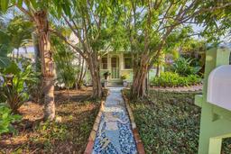 Picture of 1679 Arlington Street, Sarasota, FL 34239