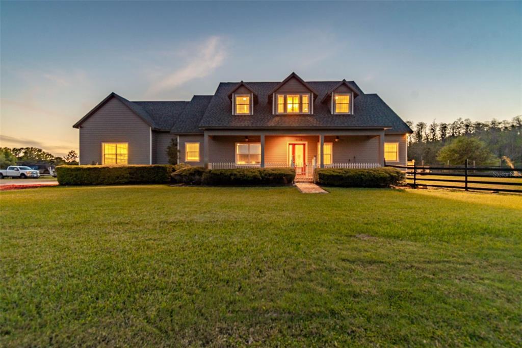 Picture of 19530 Barrie Acres Trail, Odessa, FL 33556