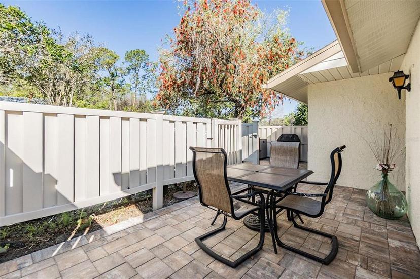 Picture of 1333 Shady Pine Way Unit B, Tarpon Springs FL 34688