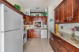Picture of 1333 Shady Pine Way Unit B, Tarpon Springs, FL 34688