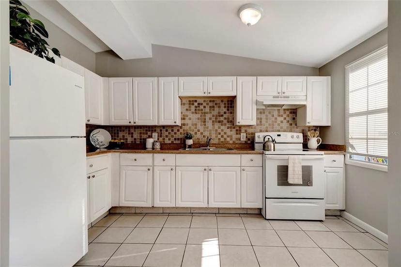 Picture of 3804 E 32Nd Avenue, Tampa FL 33610