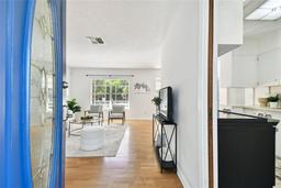 Picture of 3818 W San Miguel Street, Tampa, FL 33629