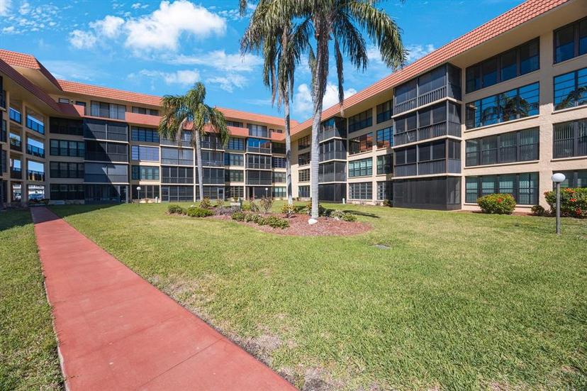 Picture of 19701 Gulf Boulevard Unit 231, Indian Shores FL 33785