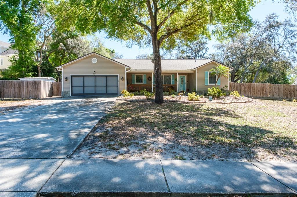 Picture of 275 S Highland Avenue, Tarpon Springs, FL 34689