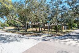 Picture of 275 S Highland Avenue, Tarpon Springs, FL 34689