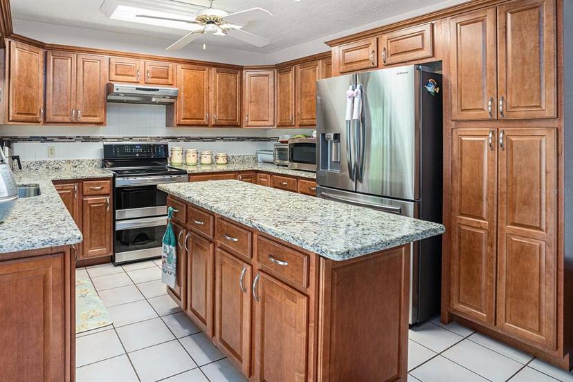 Picture of 16405 Ashwood Drive, Tampa FL 33624