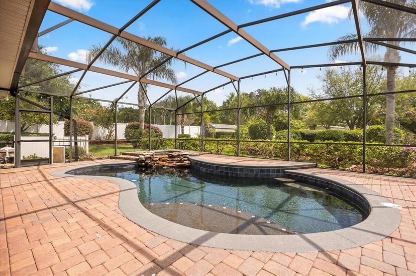 Picture of 7636 Lake Angelina Dr, Mount Dora FL 32757