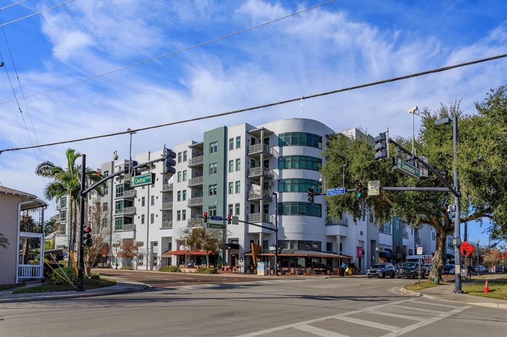 Picture of 10 N Summerlin Avenue Unit 55, Orlando, FL 32801