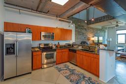 Picture of 10 N Summerlin Avenue Unit 55, Orlando, FL 32801