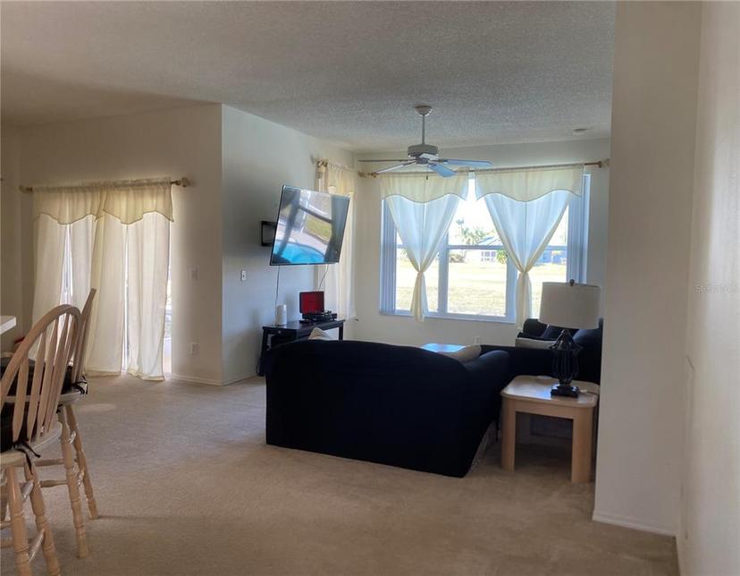 Picture of 366 Jaybee Avenue, Davenport FL 33897