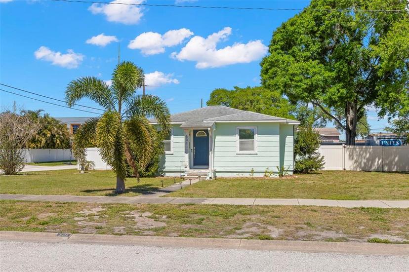 Picture of 501 61St Avenue Ne, St Petersburg FL 33703