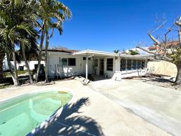 Picture of 121 175Th Avenue E, Redington Shores, FL 33708