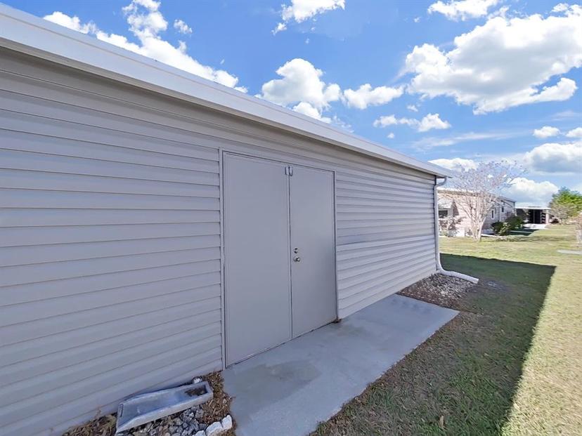 Picture of 4986 Foxwood Lake Dr, Lakeland FL 33810
