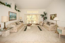 Picture of 19 Mayflower Court S, Homosassa, FL 34446