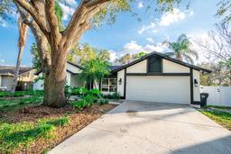 Picture of 12335 Yellow Rose Circle, Riverview, FL 33569