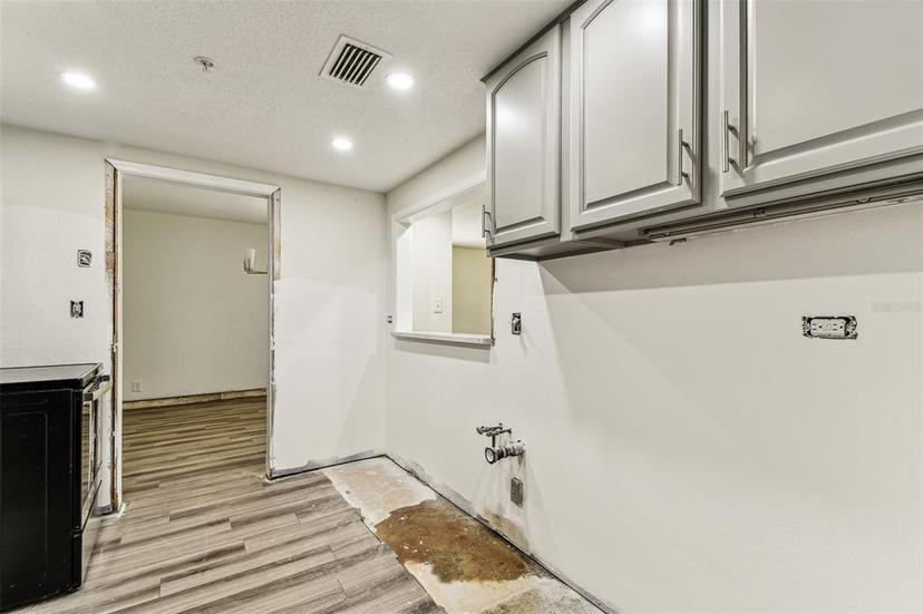 Picture of 36750 Us 19 N Unit 08102, Palm Harbor FL 34684