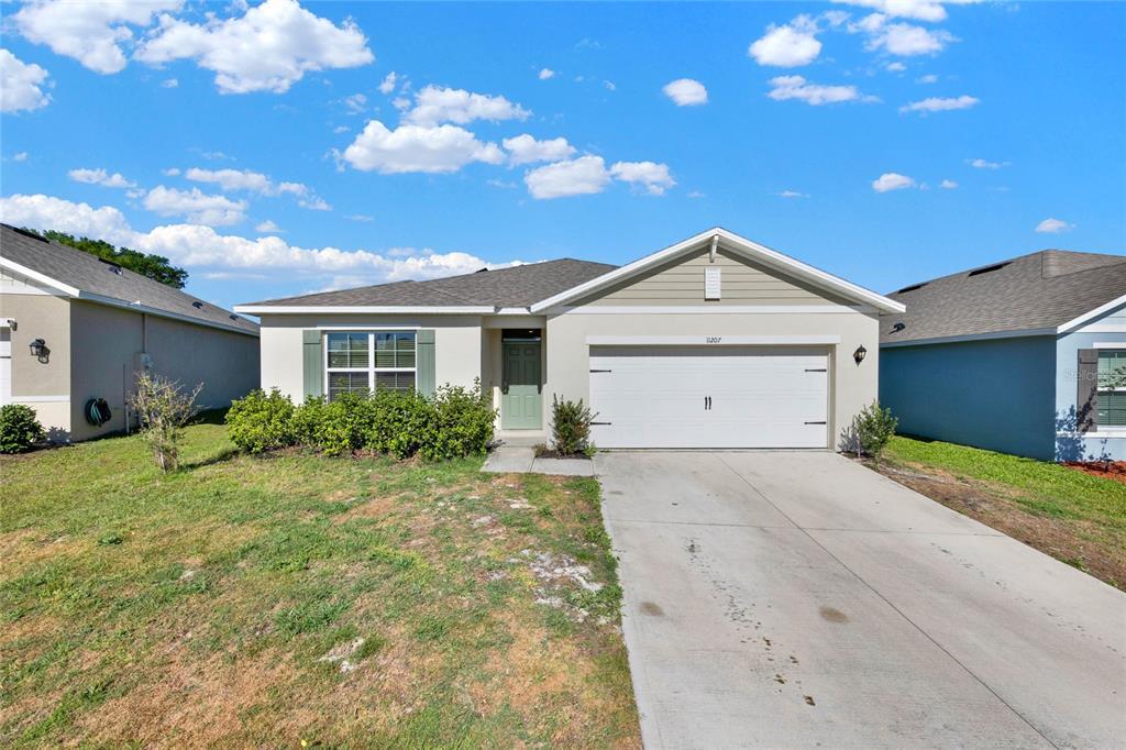 Picture of 11207 Amber Ridge Drive, Zellwood, FL 32798