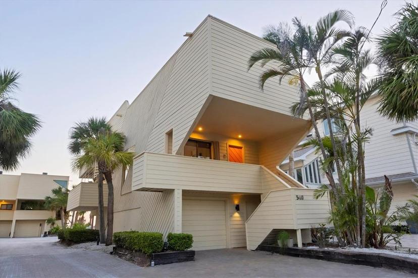 Picture of 540 Beach Road Unit 510, Sarasota FL 34242