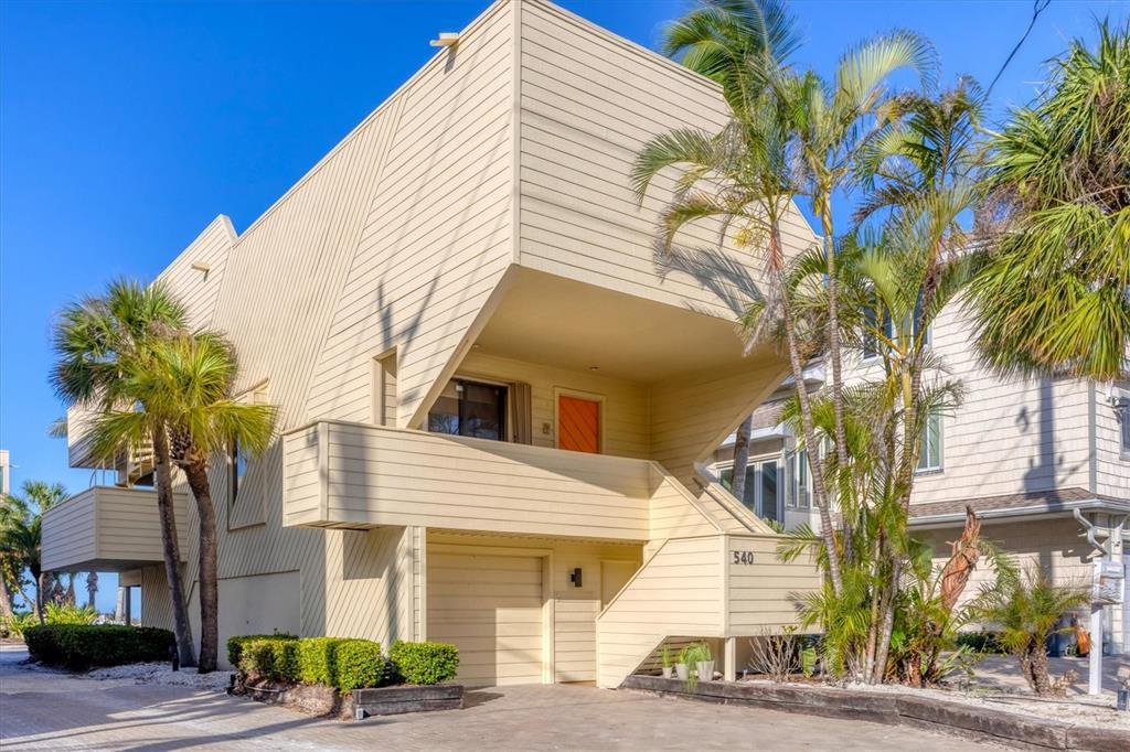 Picture of 540 Beach Road Unit 510, Sarasota, FL 34242