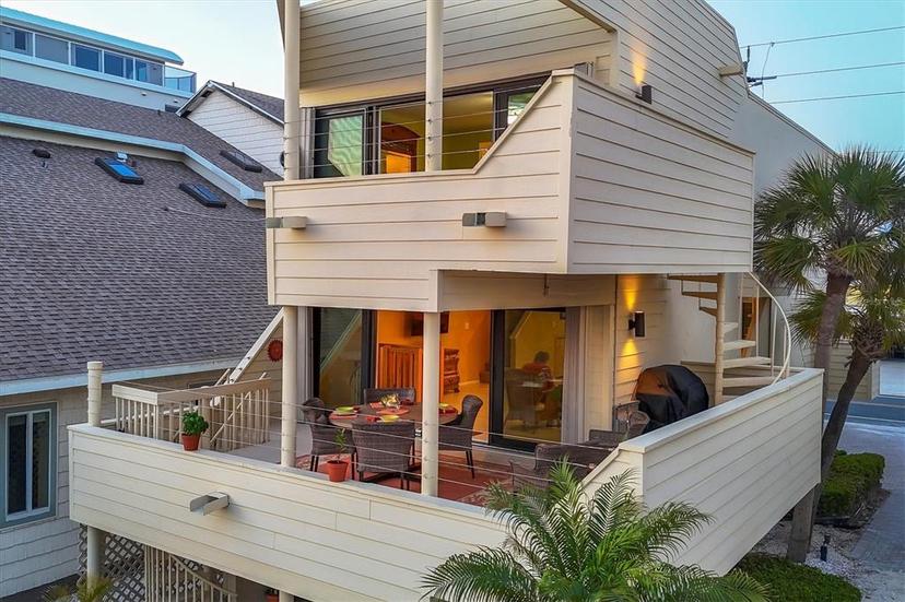 Picture of 540 Beach Road Unit 510, Sarasota FL 34242