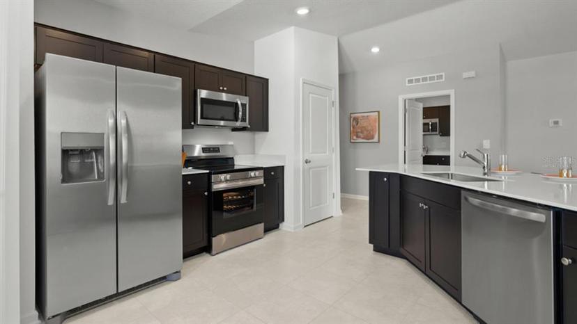 Picture of 466 Puma Loop, Groveland FL 34736