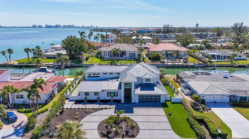 Picture of 560 Schooner Lane, Longboat Key FL 34228