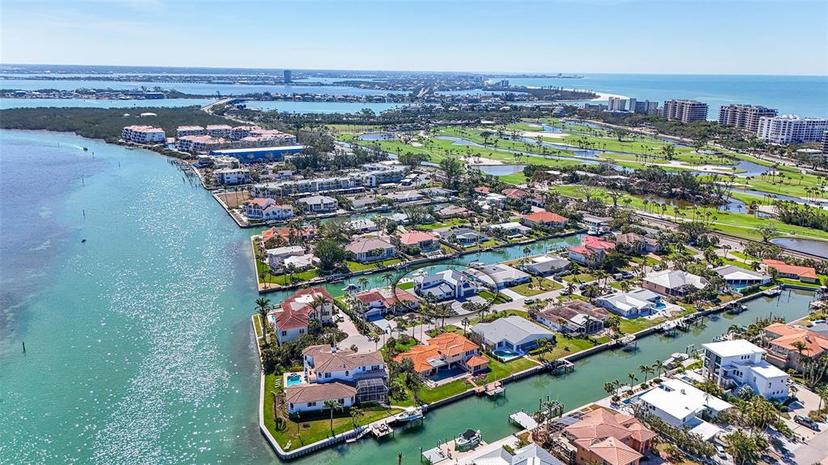 Picture of 560 Schooner Lane, Longboat Key FL 34228