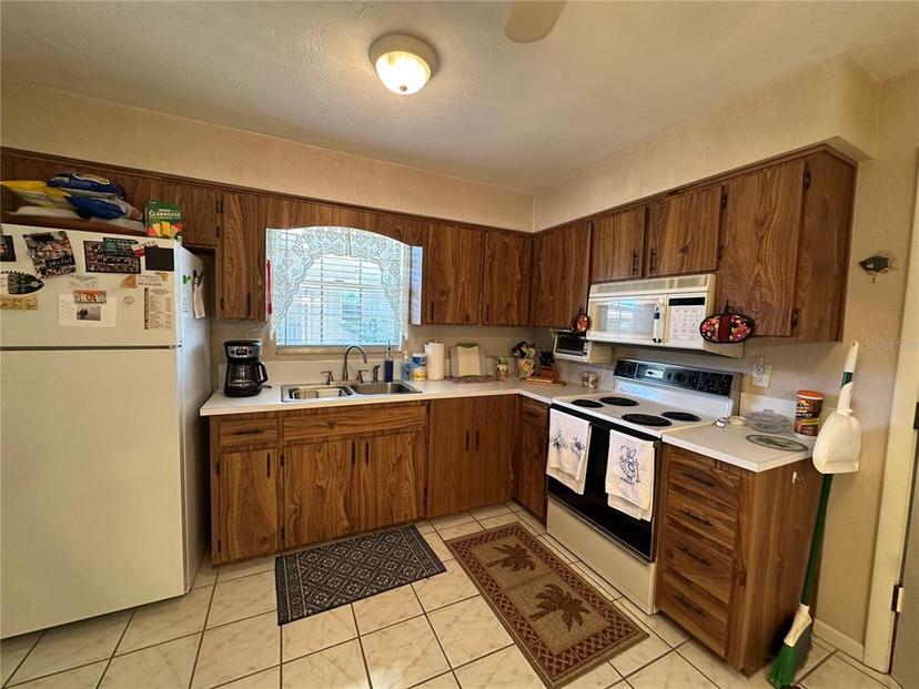 Picture of 1640 Juno Trail Unit 205B, Astor FL 32102