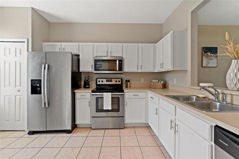Picture of 436 Calabria Avenue, Davenport FL 33897