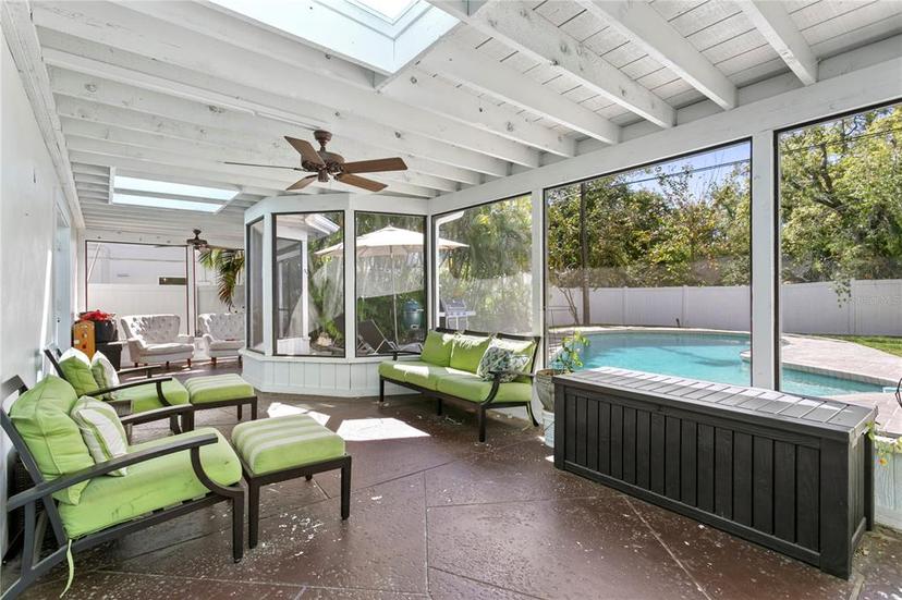 Picture of 4506 W Beachway Drive, Tampa FL 33609