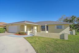 Picture of 1003 N Gondola Drive, Venice, FL 34293